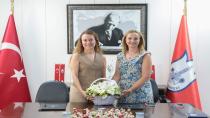 Konak Belediyesi ve Kordon Soroptimist Kulübü'nden Kadın ve Kız Çocuklarına Güç Katacak İşbirliği